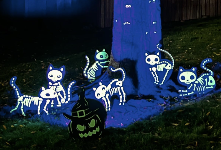 glow in the dark spooky skeletons for yards, best halloween lawn decorations